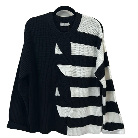 NWT B. coastline black & white sweater - Picture 2 of 13